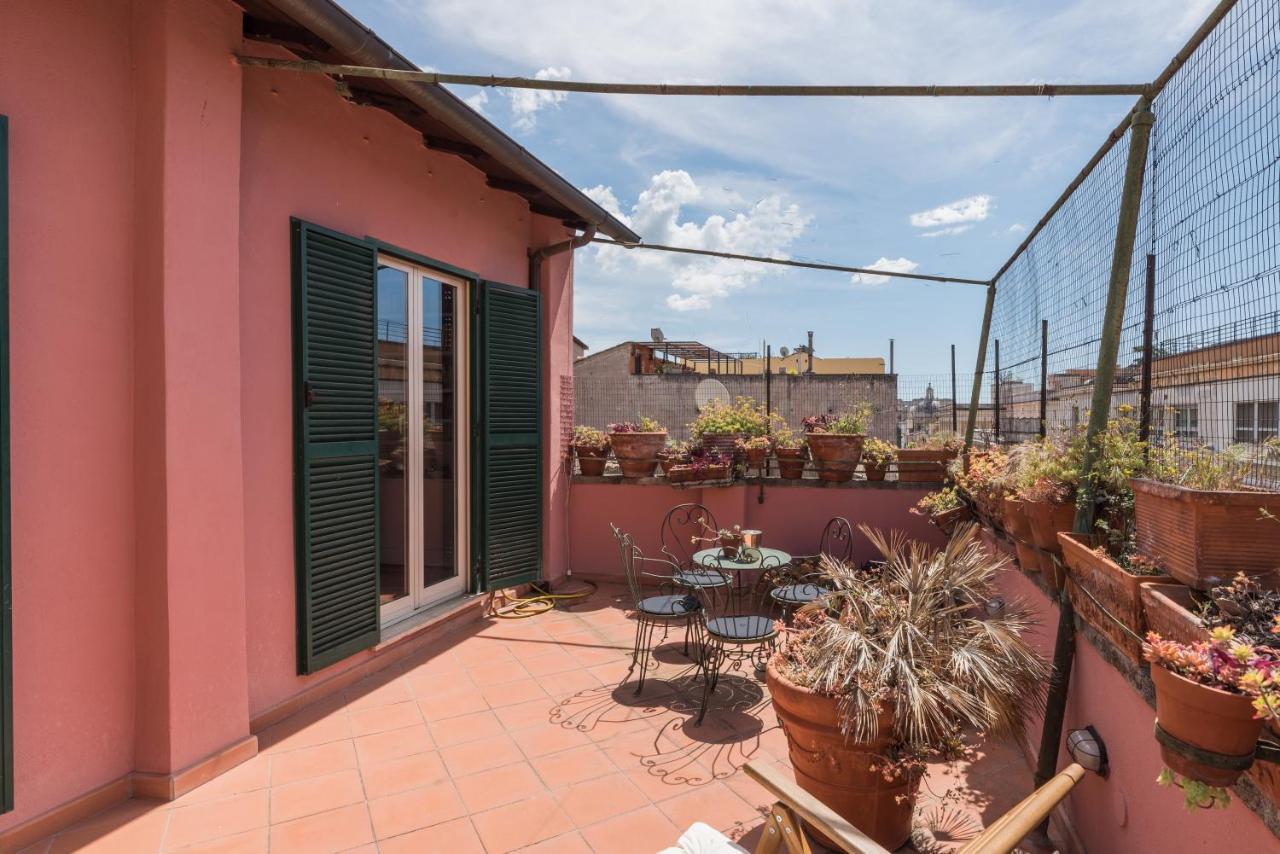 Colosseo Stylish Penthouse Rome Bagian luar foto