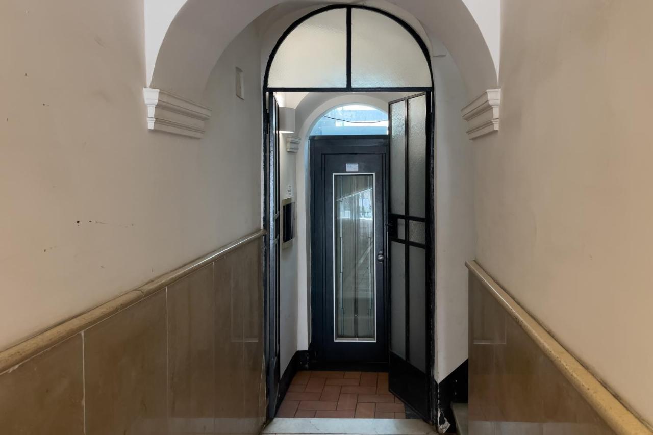 Colosseo Stylish Penthouse Rome Bagian luar foto