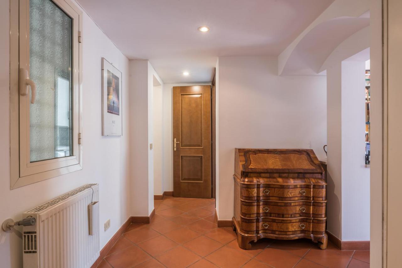Colosseo Stylish Penthouse Rome Bagian luar foto