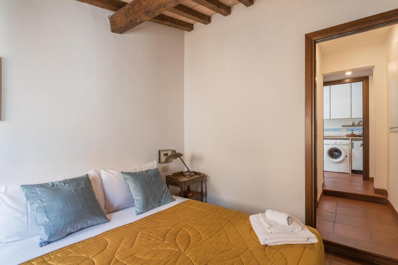 Colosseo Stylish Penthouse Rome Bagian luar foto